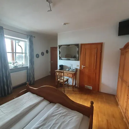 Otel Alte Post Oberhausen-Rheinhausen